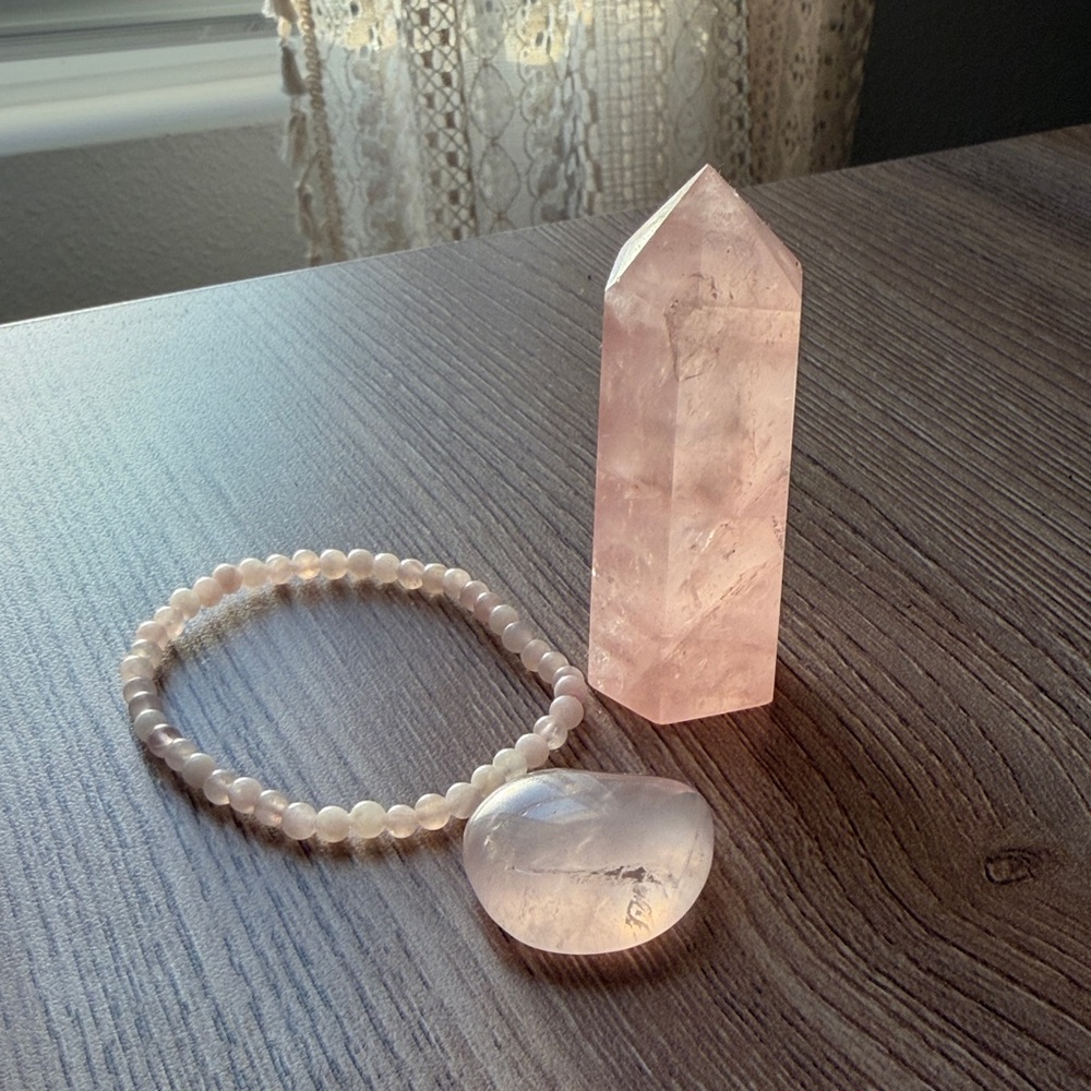 Rose Quartz Set (Bracelet, Tower, tumble)